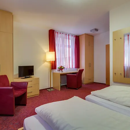 Panorama Hotel 3*